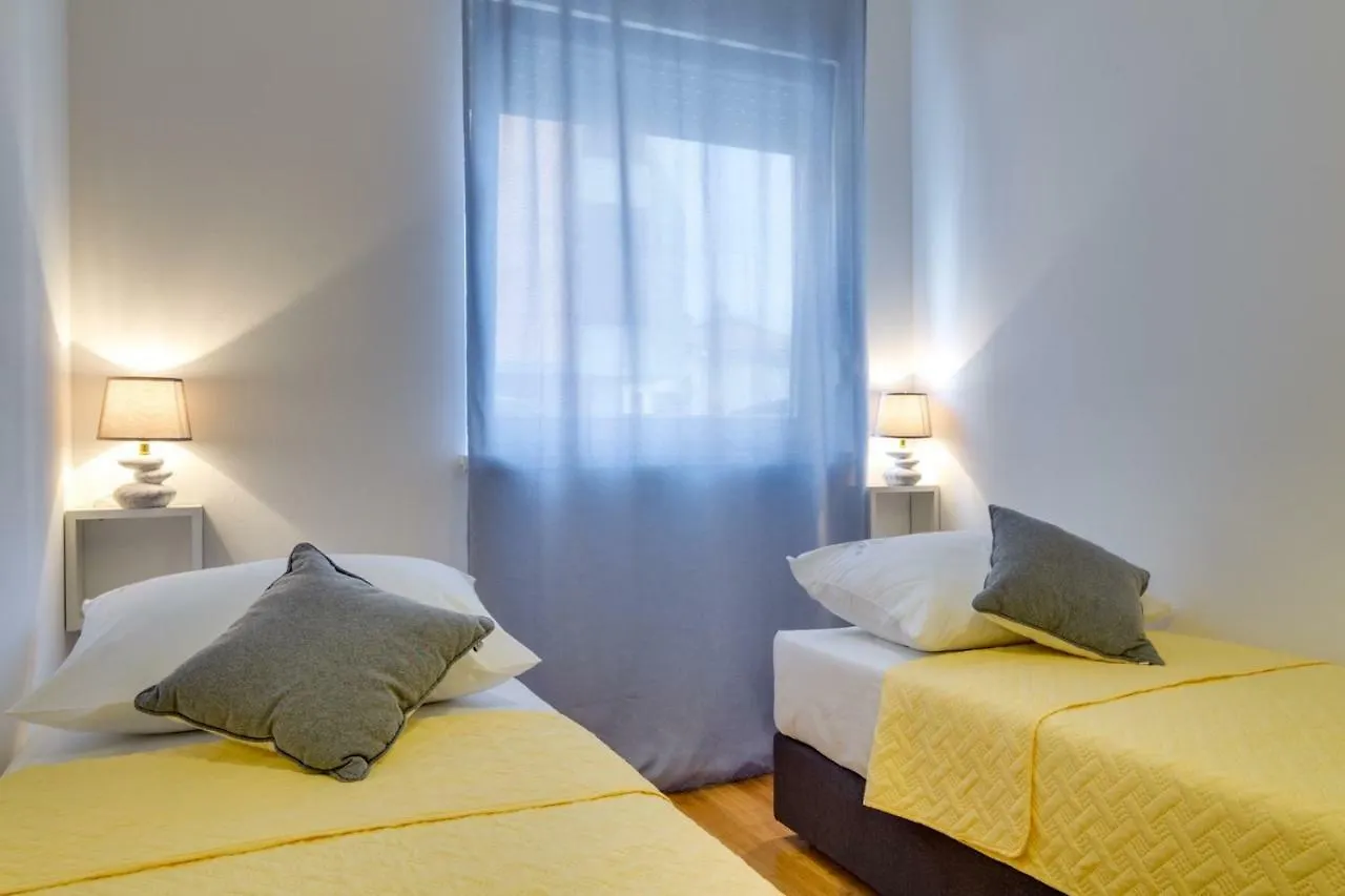 Charming And Sweet Apartment Vito In Pula