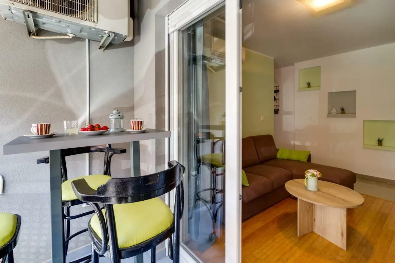 Charming And Sweet Apartment Vito In Pula 0*,