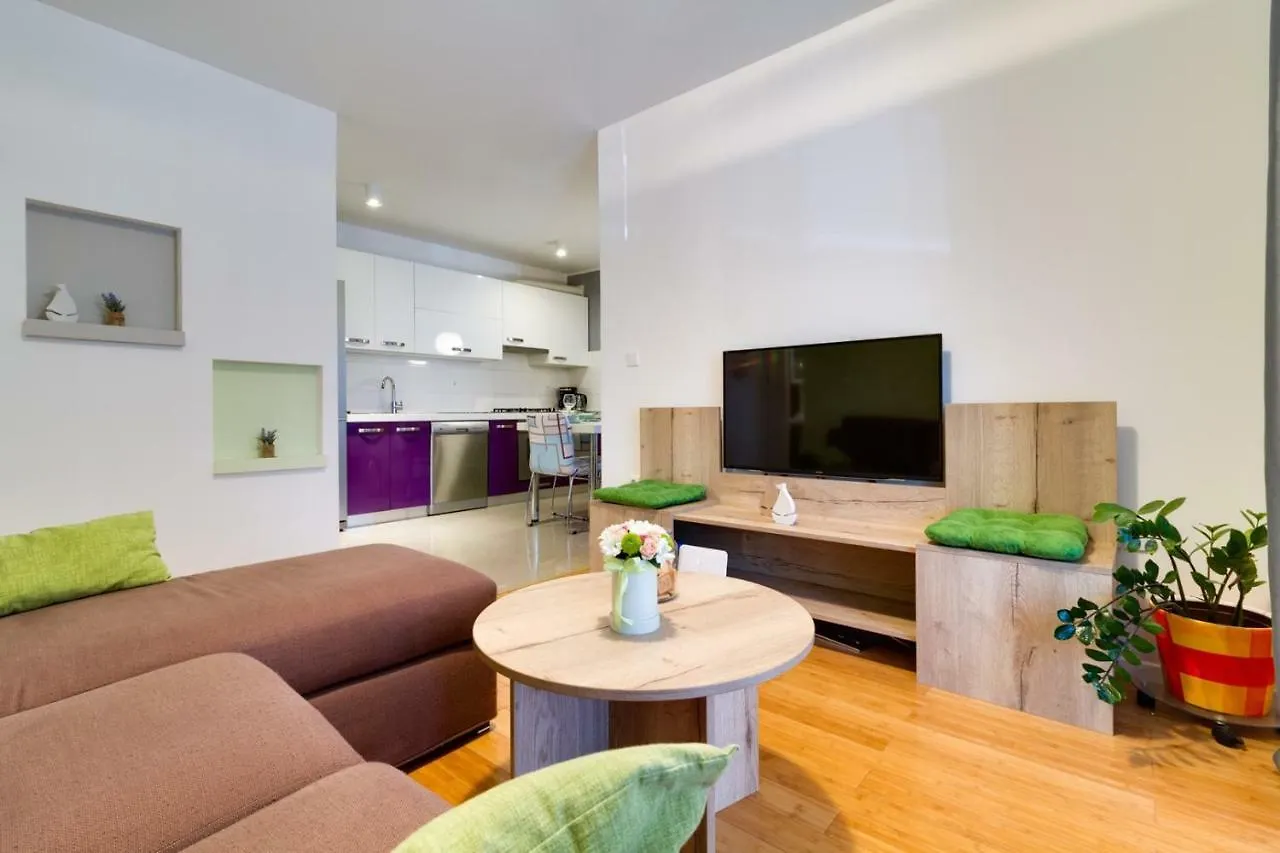 Charming And Sweet Apartment Vito In Pula
